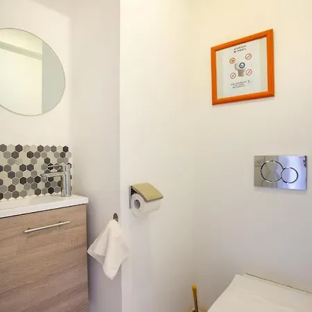 Jj8 - Magnifique 3pieces, Entierement Renove, Clim, Vieux-nice * 니스